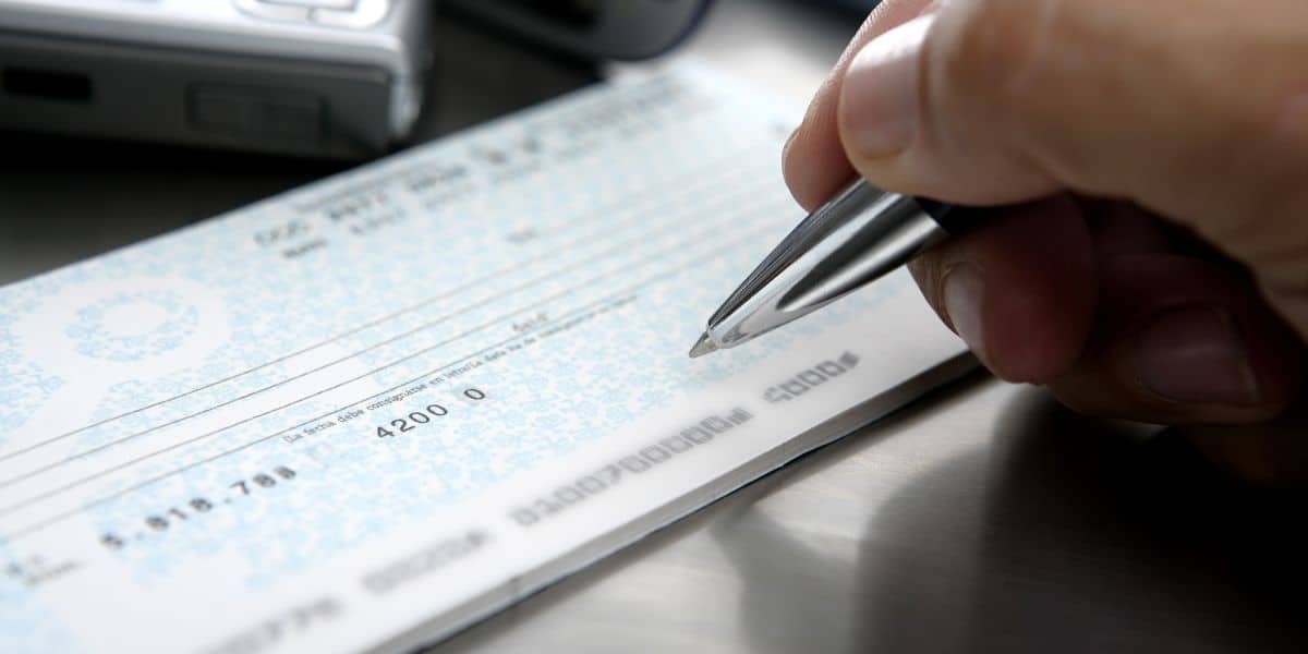 Bounced Cheques in UAE: A Legal Guide to Financial Recovery