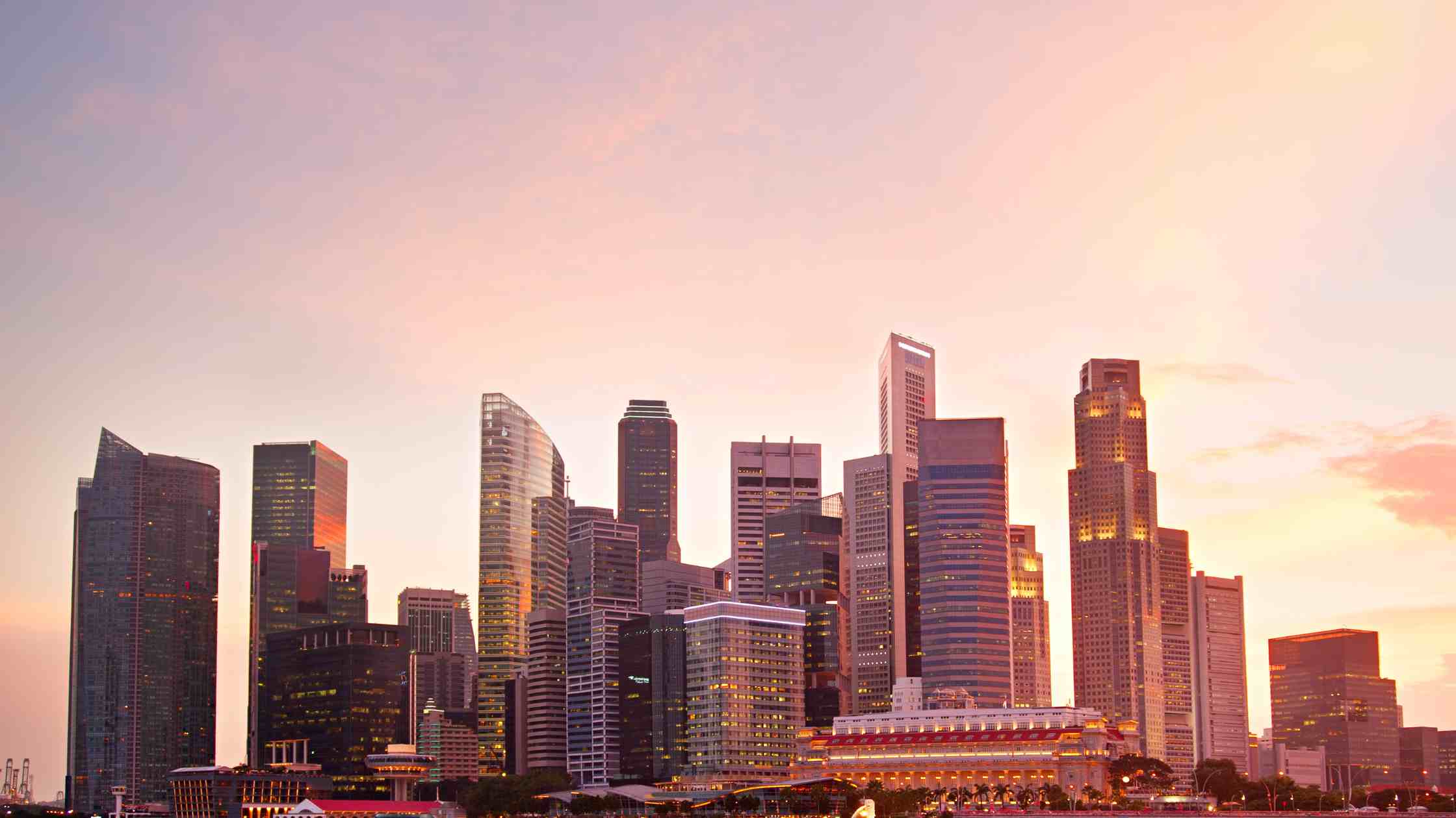 Are Tenants Responsible for Service Charges and RERA Registration Fees in Dubai’s Real Estate Market?