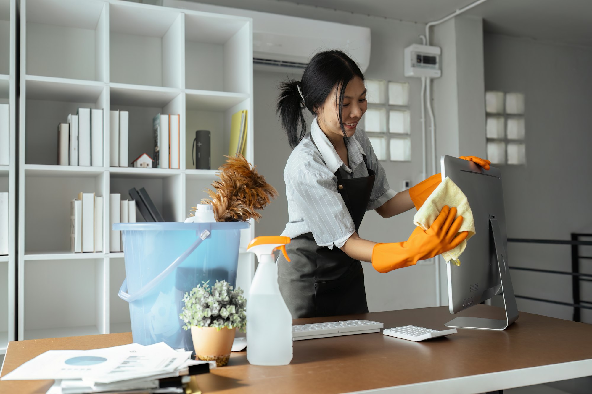 The Complete UAE Law Guide for Hiring Domestic Workers